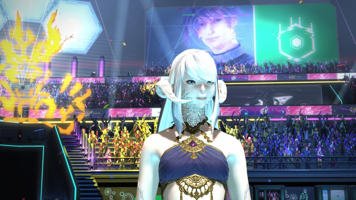 A white-haired girl smiling in FFXIV.