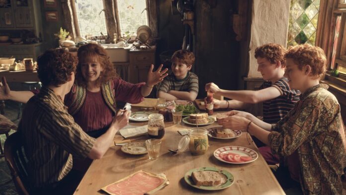 hbo harry potter weasley family A family sitting together at a table in HBO's Harry Potter